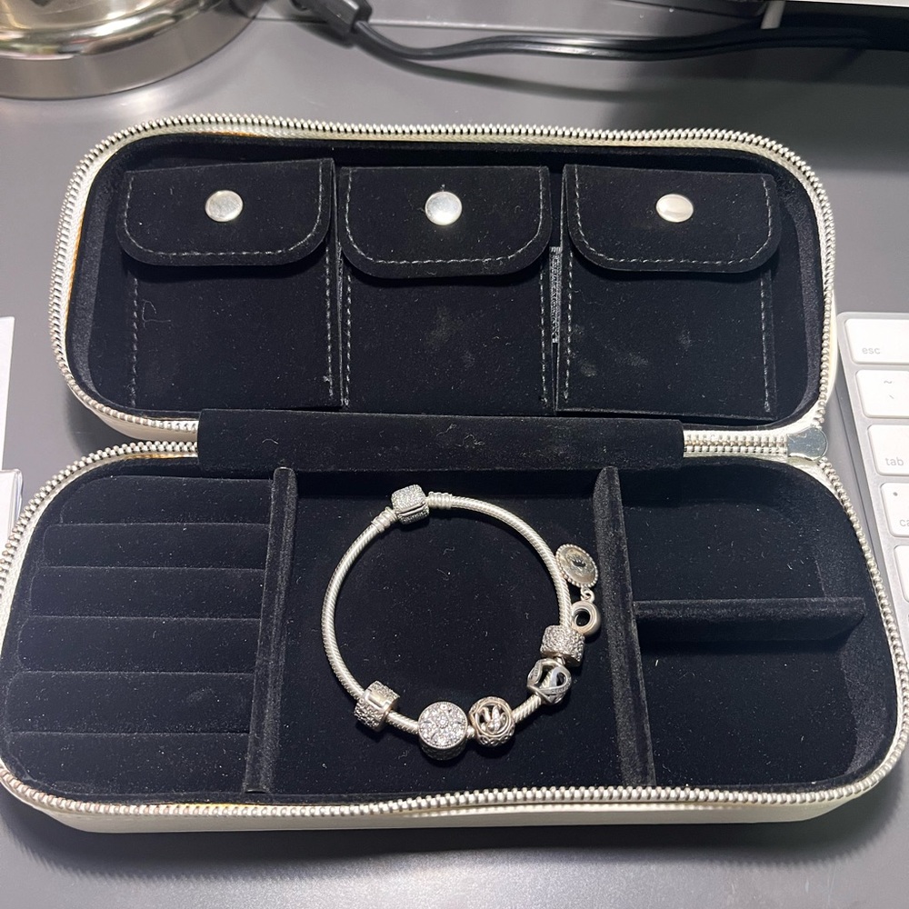 Pandora Braclet